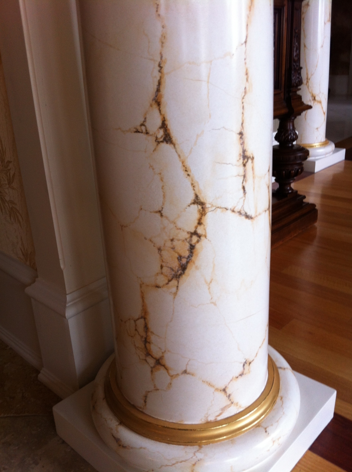 Decorative Painter CT. Marc Potocsky – Faux marble column video demo