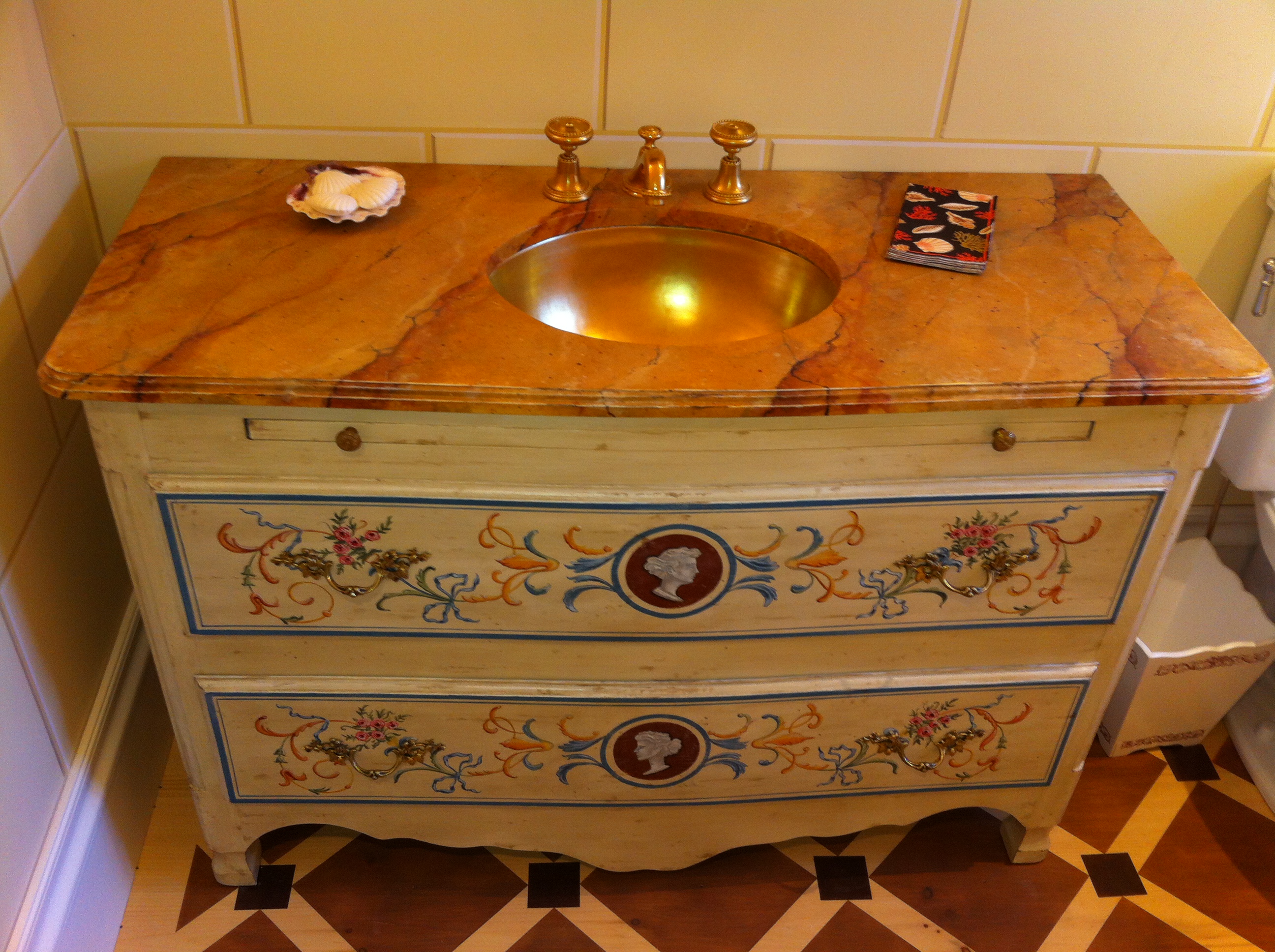 Decorative painted furniture, CT 18th century Italian Commode by Marc